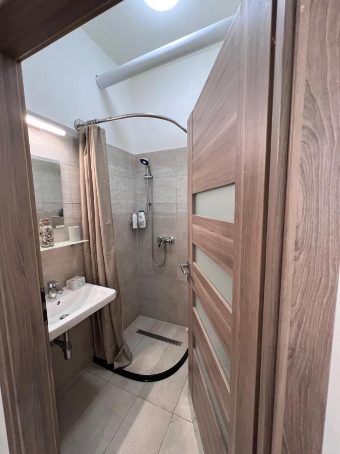 Cozy Market-Square Retreat Located In The Heart Of The 10Th District Viena Exterior foto