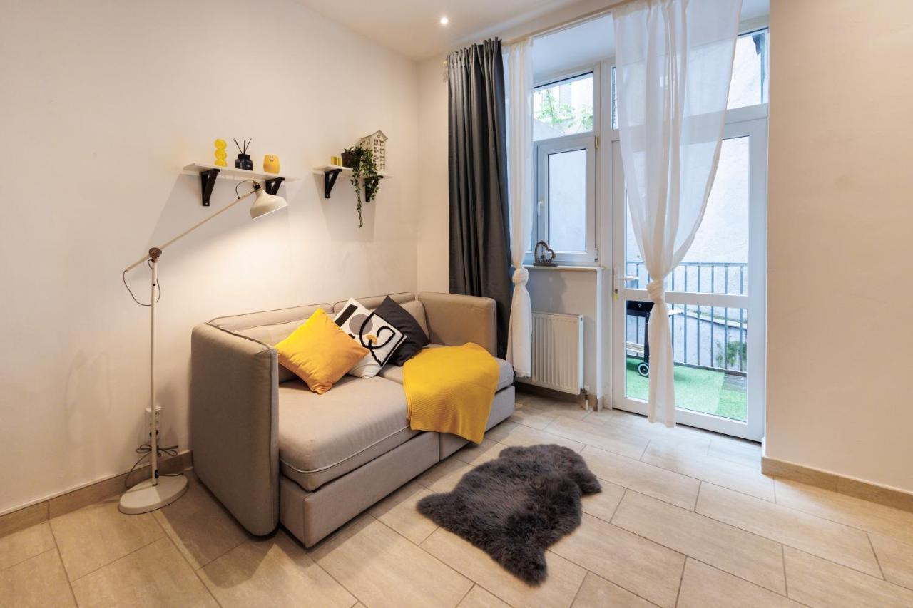 Cozy Market-Square Retreat Located In The Heart Of The 10Th District Viena Exterior foto