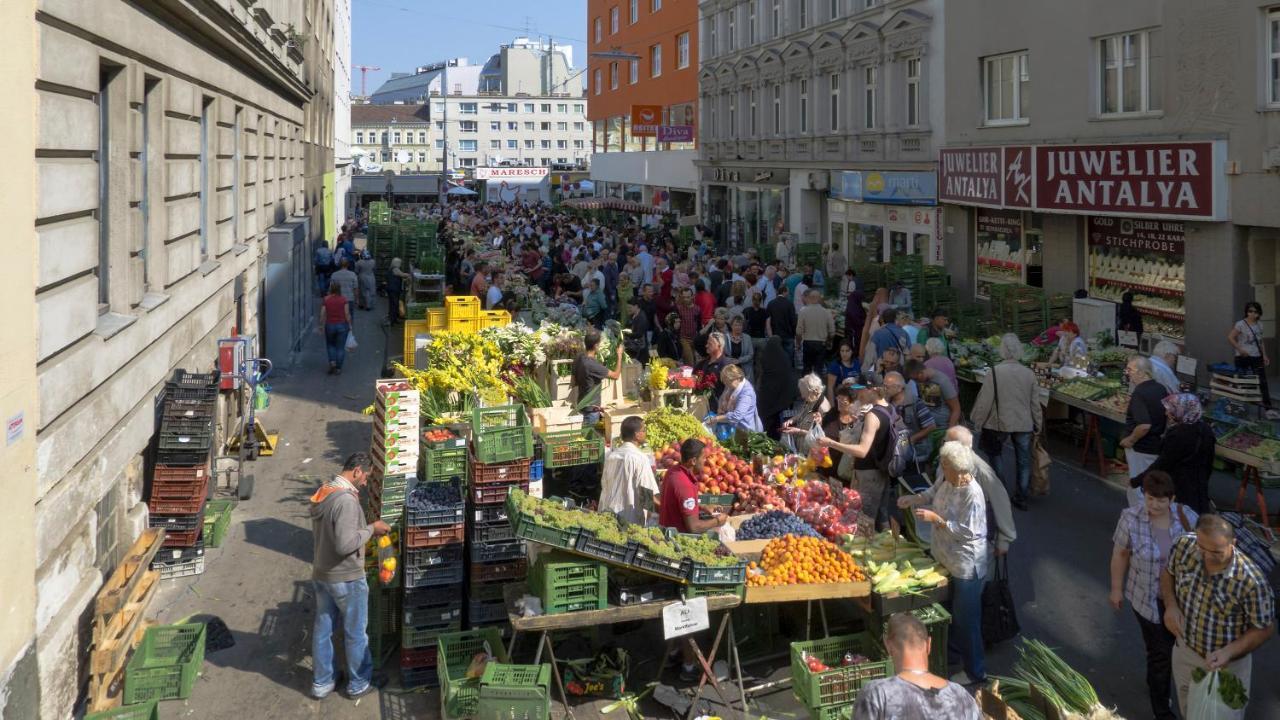 Cozy Market-Square Retreat Located In The Heart Of The 10Th District Viena Exterior foto